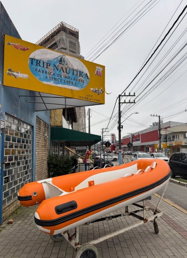Bote Inflável 2,40 m — Laranja à venda — casco rígido e flutuador novo, Trip Nautika Porto Belo SC